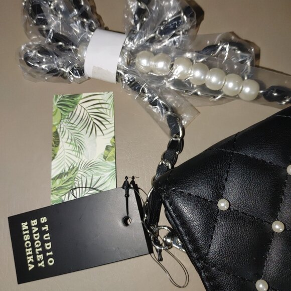 Badley Mischa Black Quilted Crossbody Bag Studio Pearl Accent Silver Chain Strap - Picture 8 of 10